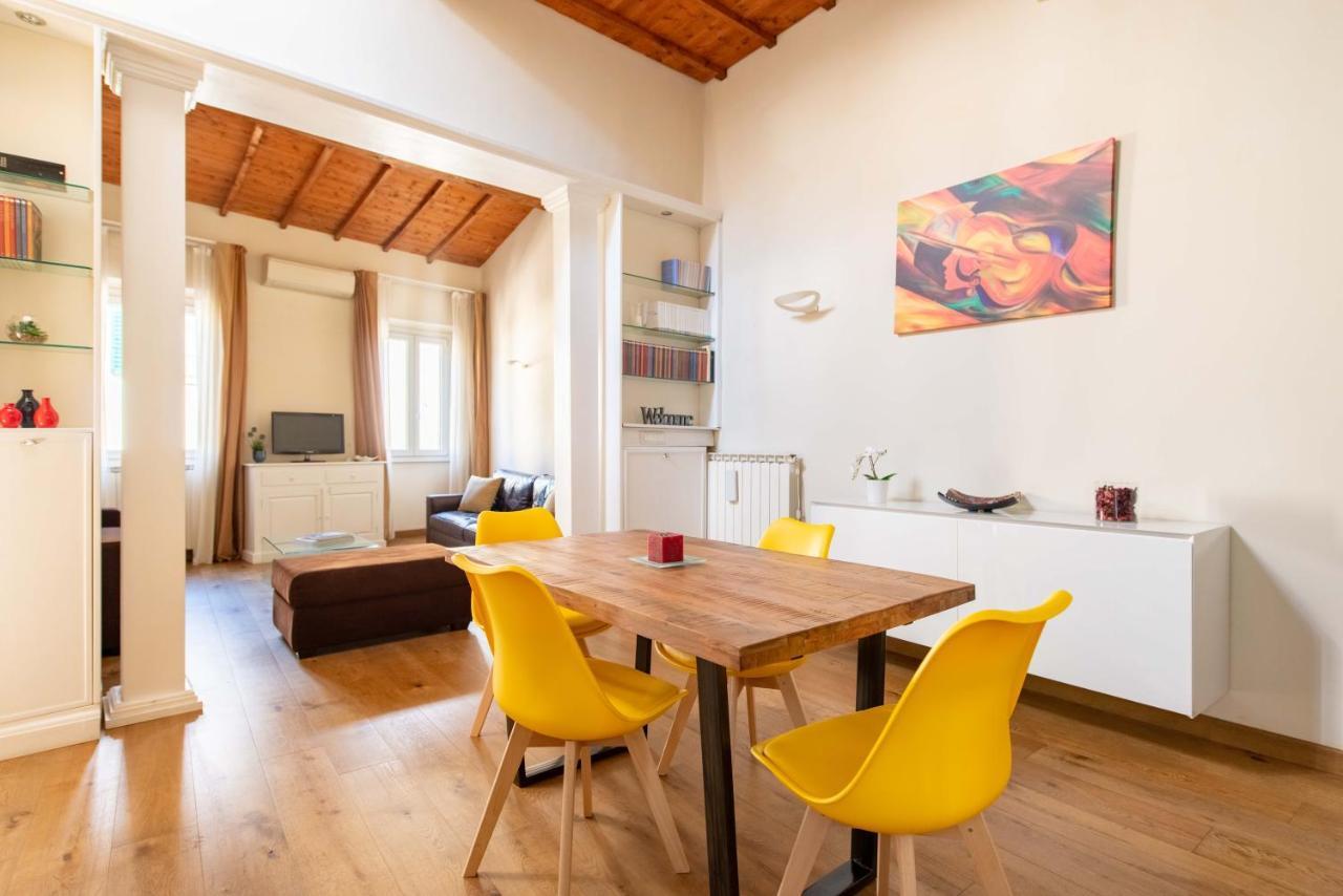 Modern, Bright Near Boboli Gardens & Santo Spirito - Homeunity Florence Extérieur photo