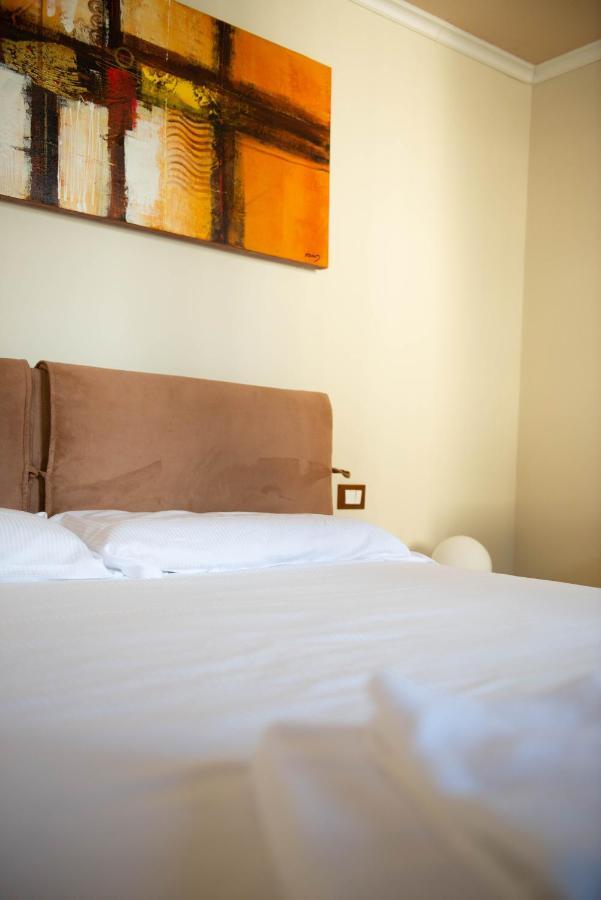 Modern, Bright Near Boboli Gardens & Santo Spirito - Homeunity Florence Extérieur photo