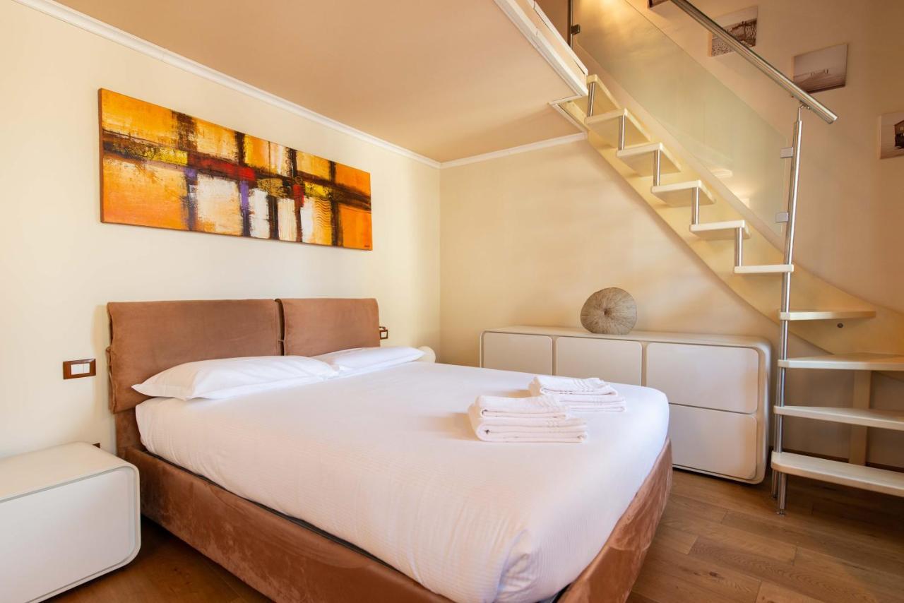 Modern, Bright Near Boboli Gardens & Santo Spirito - Homeunity Florence Extérieur photo