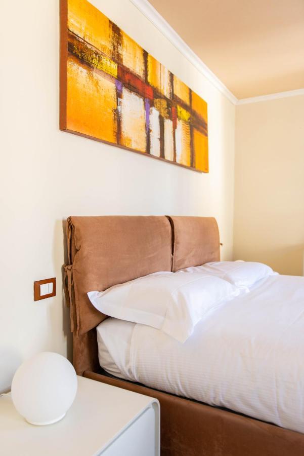 Modern, Bright Near Boboli Gardens & Santo Spirito - Homeunity Florence Extérieur photo