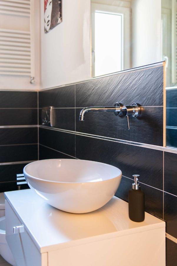 Modern, Bright Near Boboli Gardens & Santo Spirito - Homeunity Florence Extérieur photo